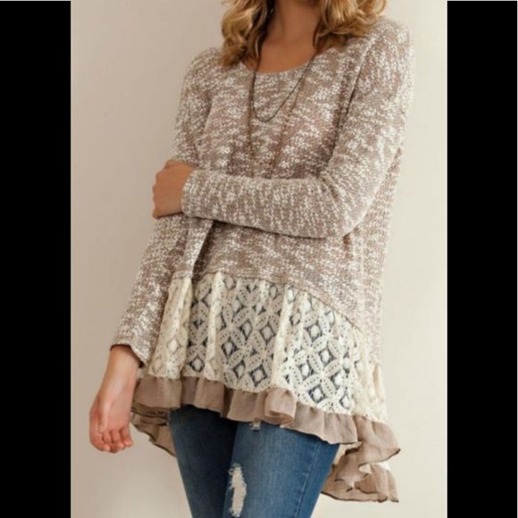 Anthropologie Sweaters - Anthropology "entro" sweater lace ruffle  small